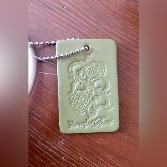 Gorgeous NEW “ROUGH ROSES’ handmade leather belt - Picture 5 of 9